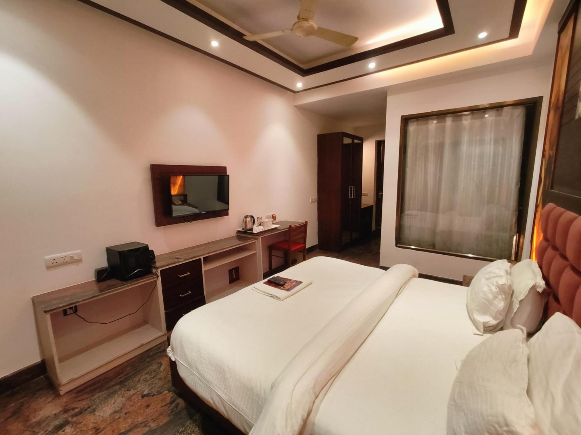 Jjk Rukmini Vilas Hotel & Banquet Muzaffarpur Εξωτερικό φωτογραφία