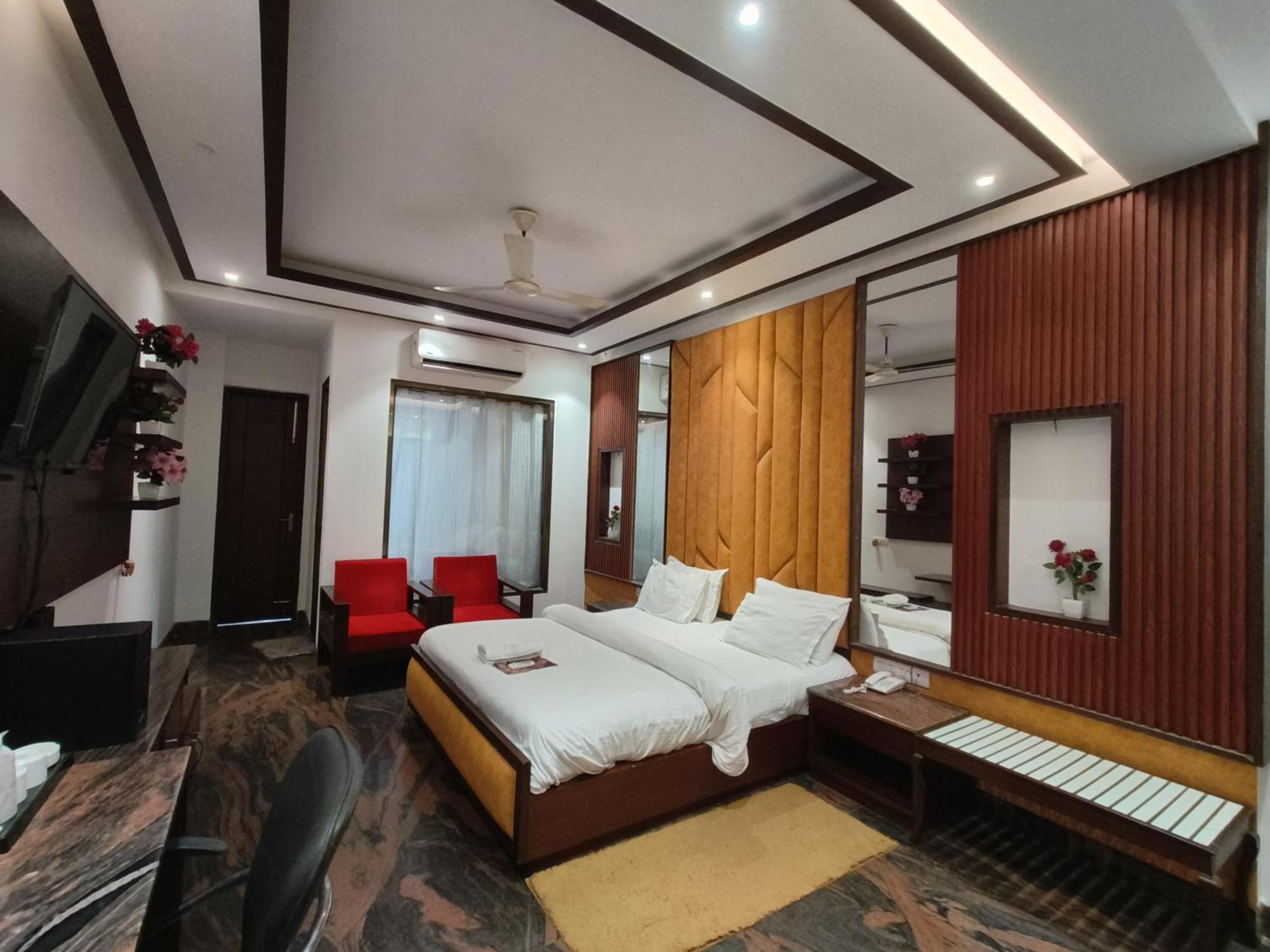 Jjk Rukmini Vilas Hotel & Banquet Muzaffarpur Εξωτερικό φωτογραφία