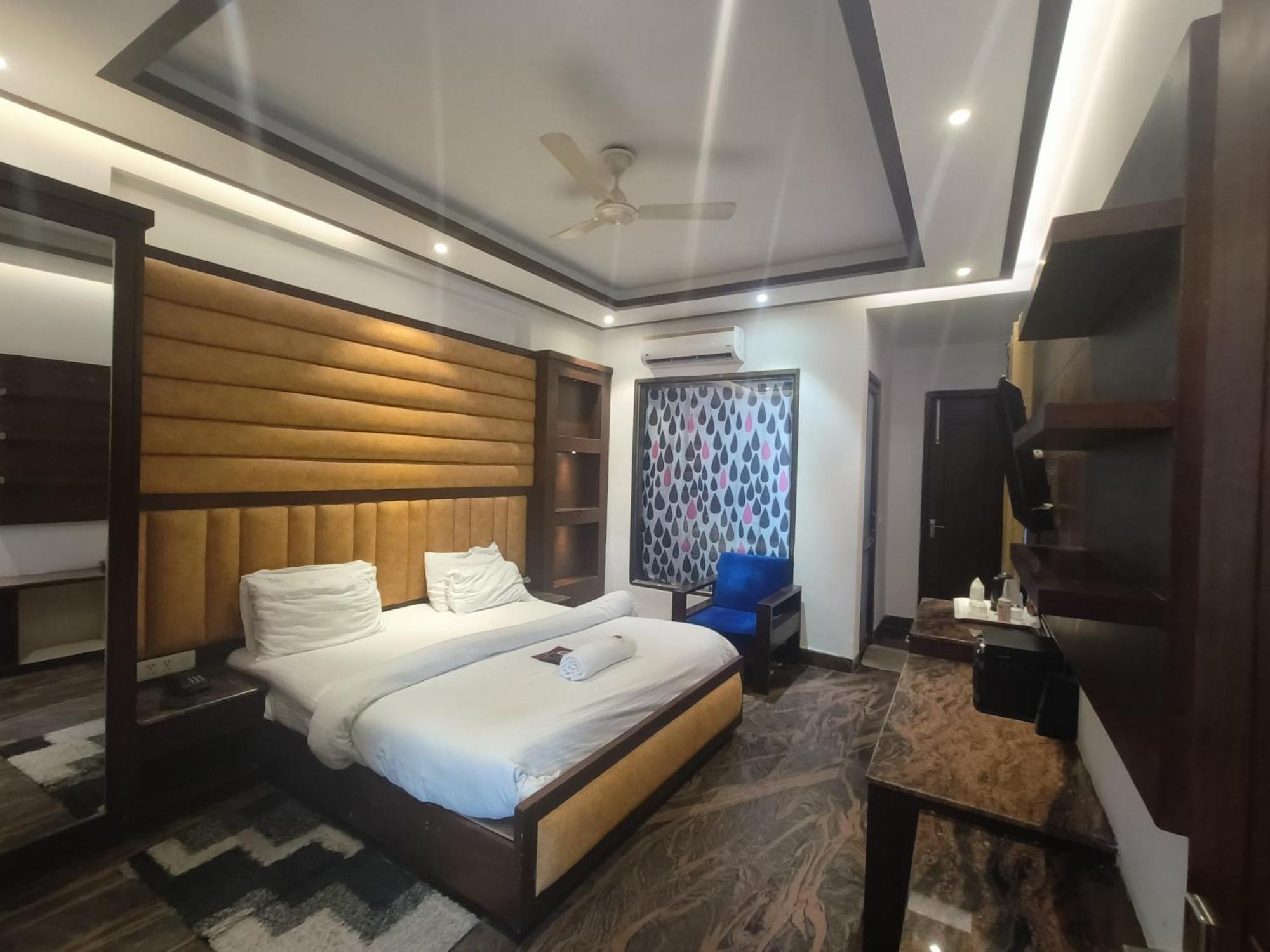 Jjk Rukmini Vilas Hotel & Banquet Muzaffarpur Εξωτερικό φωτογραφία